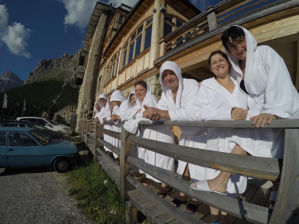 Hotel Pordoi Passo Pordoi Vegetarian Hotel 卡纳泽伊 外观 照片